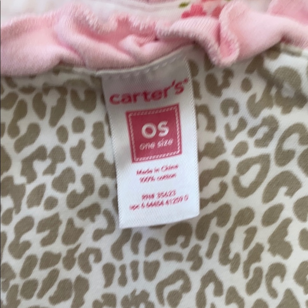 Bundle up with two blankets - Picture 4 of 10